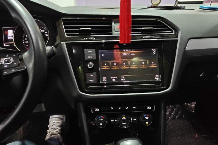 Used Volkswagen Tiguan L 2019 330TSI Automatic Two-Wheel Drive Panoramic Comfort Edition China V Standard