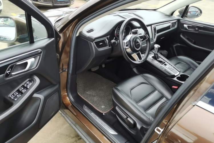 Used Zotye SR9 2017 2.0T Automatic Ultimate Road Edition