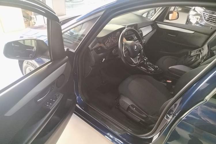 Used BMW 2 Series Active Tourer 2016 218i Fashion Model