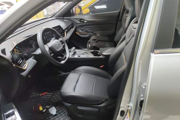 Used CHANGAN OSHAN X5 PLUS 2023 1.5T DCT Pioneer Edition Left Front Seat