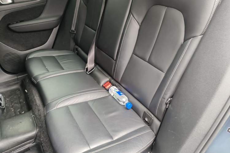 Used Volvo XC40 2021 T4 Four-Wheel Drive Smart Luxury Edition Left Rear Seat