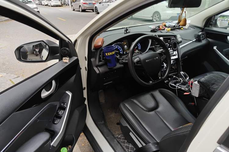 Used Venucia D60EV 2022 Standard Range Comfort Edition Driver Seat