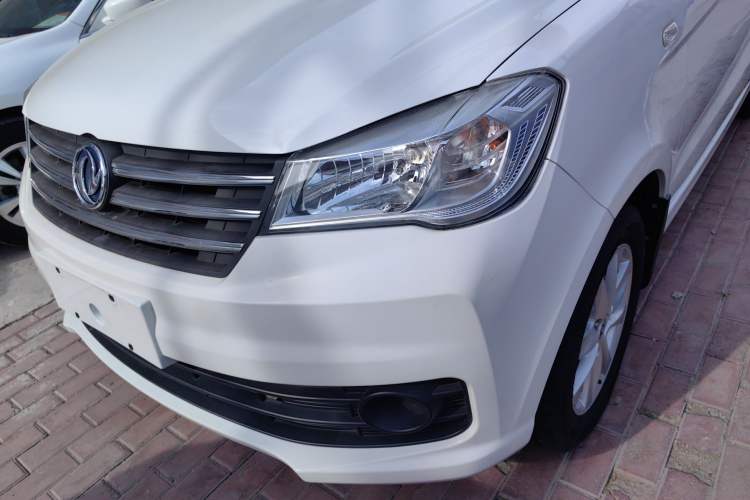 Used Dongfeng Fengon 330 2019 1.5L 330S Manual Comfort Version China VI Standard Left Front Headlight
