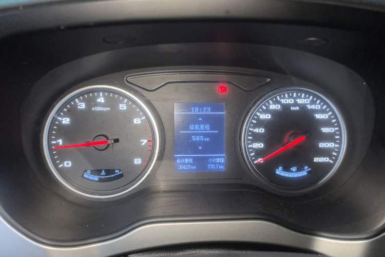 Used JAC Refine M4 2019 Business & Travel Series 2.0L Manual Speed Edition China VI Standard Instrument Cluster