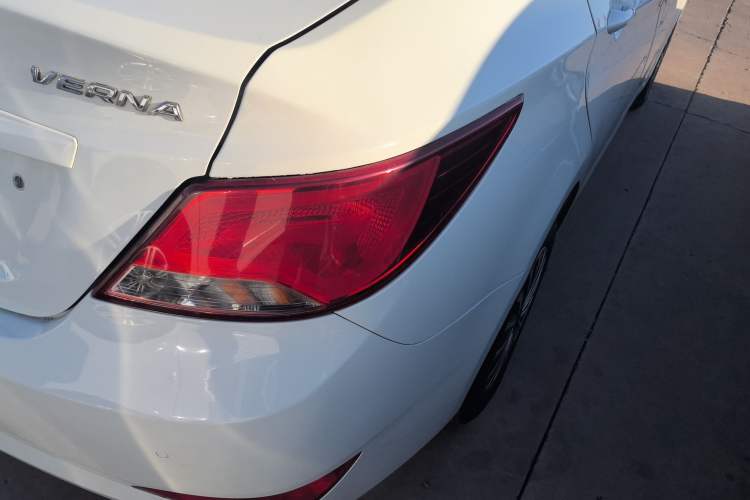 Used Hyundai Verna (older generation) 2016 1.4L Manual Smart GLS Trim