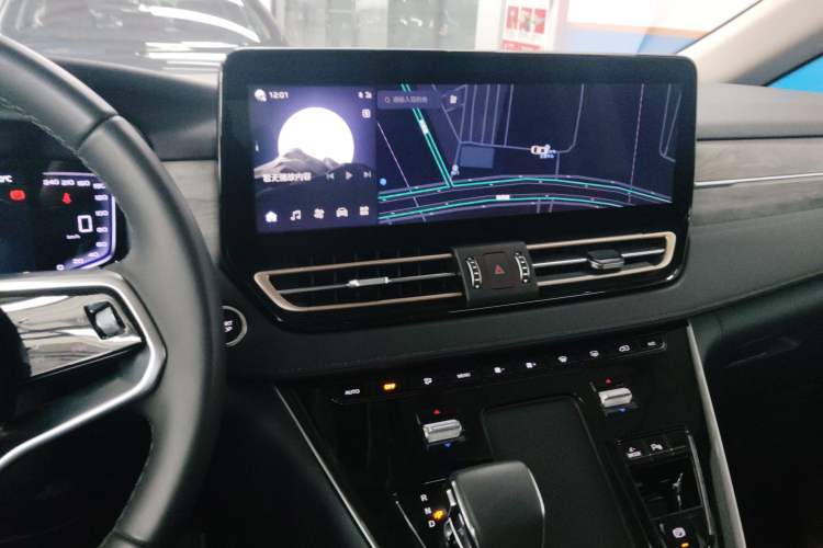 Used Hongqi HQ9 PHEV 2024 2.0T Four-Wheel Drive Business Edition Audio And AC Panel