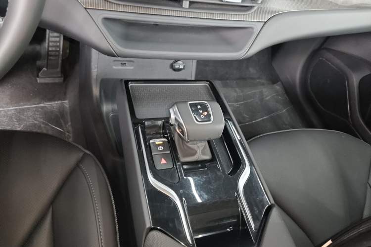 Used Hongqi E-QM5 2021 Charging Version Flagship Edition