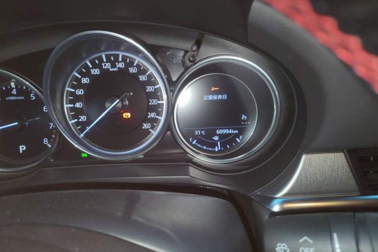 Used Mazda Atenza 2021 2.0L Blue Sky Luxury Edition Odometer Close Up