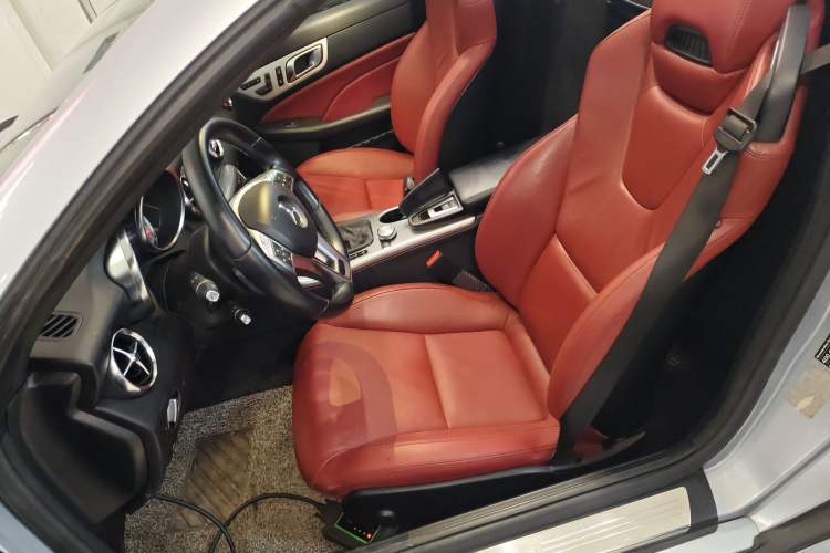 Used Mercedes-Benz SLK-Class 2011 SLK 200 Fashion Model
