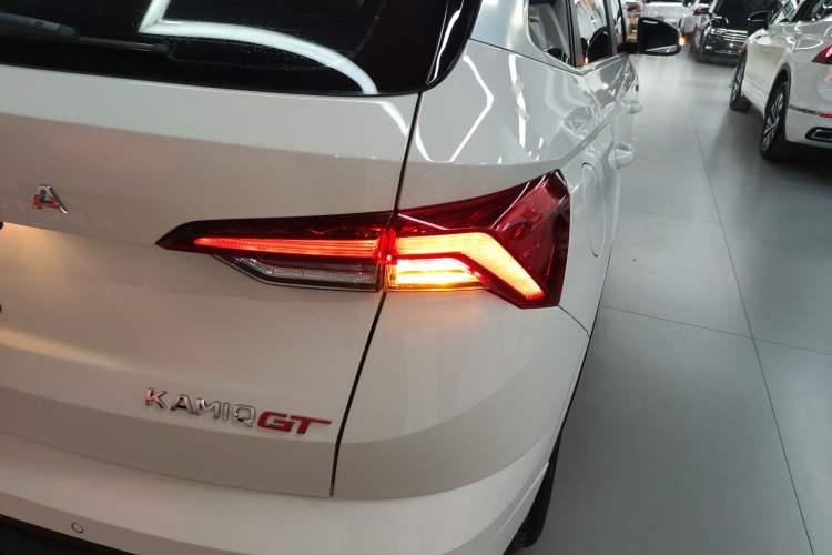 Used Skoda Kamiq 2020 GT 1.5L Automatic Comfort Edition China VI Standard Right Rear Taillight