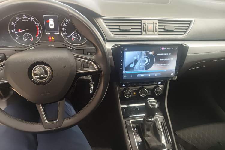 Used Skoda Superb 2016 TSI280 DSG Innovation Edition
