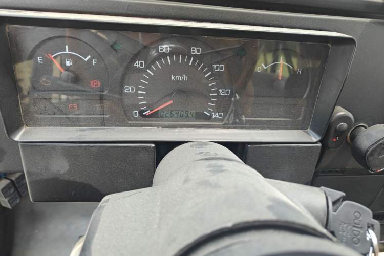 Used BAW 212 Classic 2018 2.0L triangular door Odometer Close Up