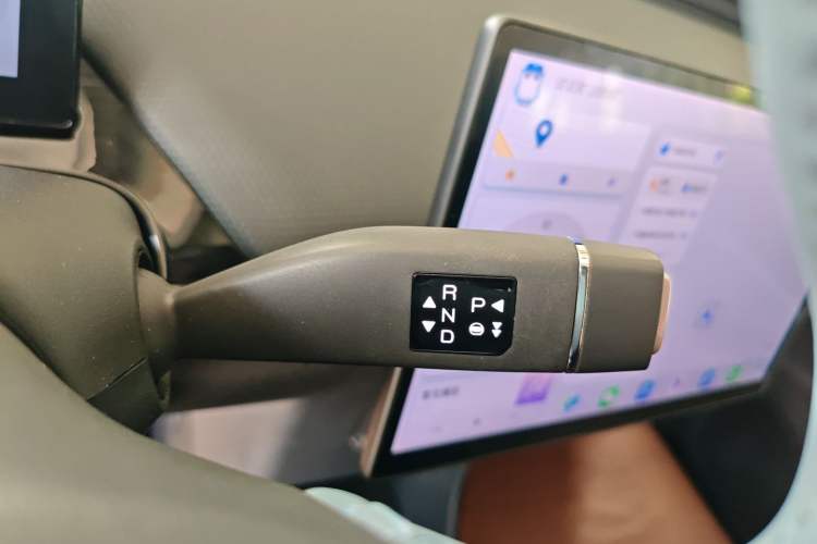 Used Chery New Energy Boundless Pro 2022 301km LingShou Edition Lithium Iron Phosphate Gear Lever