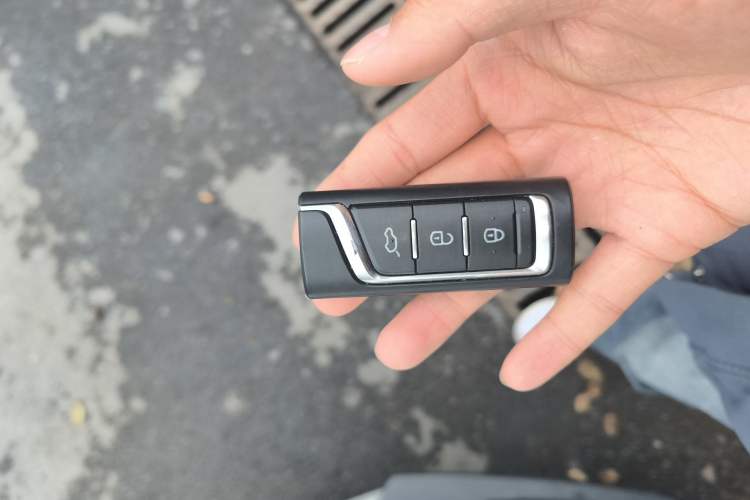 Used GAC Trumpchi GS4 2018 235T Automatic Two-Wheel Drive Elite Millionth Anniversary Edition Vehicle Key