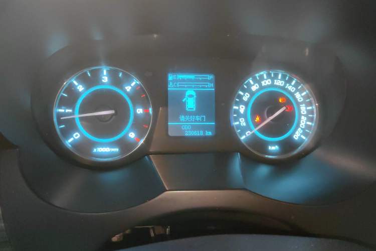 Used JAC Group Refine M5 2014 1.9T Diesel Manual Business Edition
