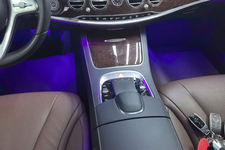 Used Mercedes-Benz S-Class 2020 S 350 L Business Class Ultimate Edition Gear Lever