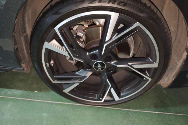 Used Audi A4L 2024 40 TFSI quattro RS Performance Package