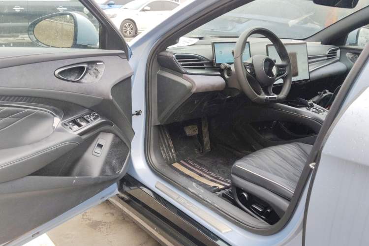 Used BYD Seal 2022 700 km Long-Range Rear-Wheel-Drive Version
