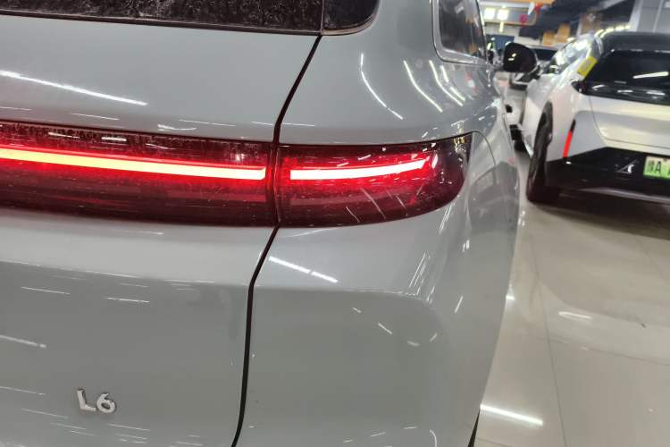 Used Li Auto L6 2025 Pro Smart Refresh Edition
