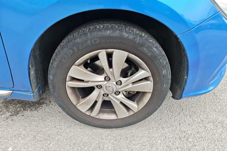 Used GAC Trumpchi GA3S Vision 2014 1.6L Manual Luxury ESP Version Right Front Wheel Hub