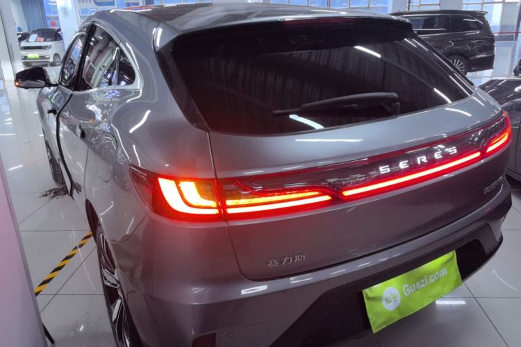 Used SERES SF5 2021 Four-Wheel Drive Freedom Expedition Edition