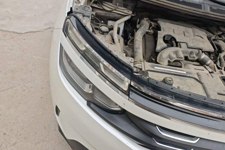 Used Citroen C5 AIRCROSS 2017 350THP Fashion Edition Right Front Headlight