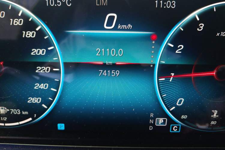 Used Mercedes-Benz E-Class 2022 Revised E 300 L Sport Luxury Edition Odometer Close Up