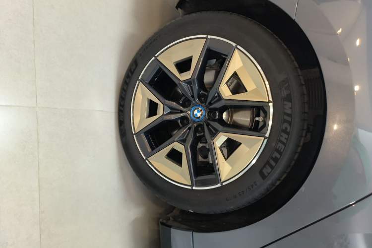 Used BMW i5 2024 eDrive 35L M Sport Package
