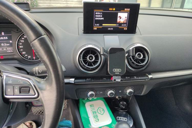 Used Audi A3 2014 Limousine 35 TFSI Automatic Fashion Model
