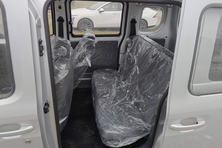 Used Wuling Zhiguang New Energy 2025 Comfort Model