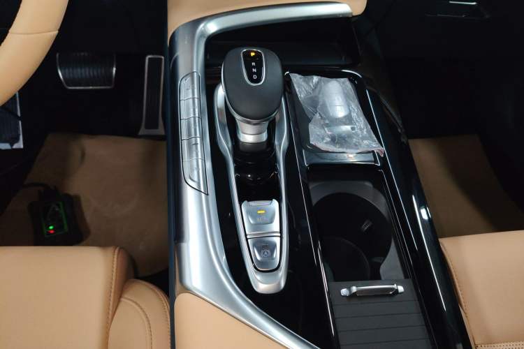 Used VOYAH FREE 2021 Four-Wheel Drive Standard All-Electric Exclusive Luxury Package