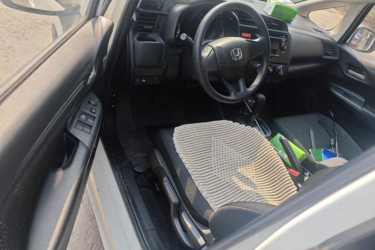 Used Honda Fit 2016 1.5L LXS CVT Comfort Sunroof Version