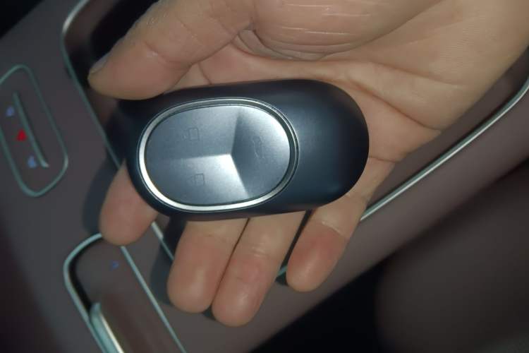 Used Nio ES8 2023 75 kWh Executive Edition
