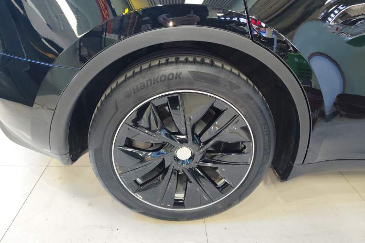 Used Tesla Model Y 2022 Rear-Wheel-Drive Version Right Rear Wheel Hub