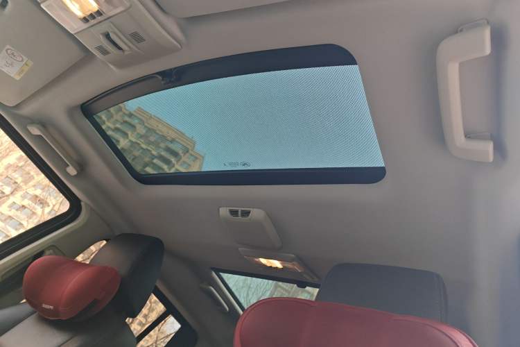 Used Land Rover Discovery 2016 3.0 SC Obsidian Black Heritage Edition SE