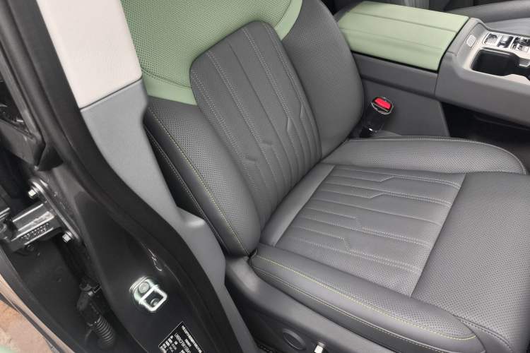 Used BAIC Off-Road BJ40 2026 Model 2.0T Gasoline Standard Edition
