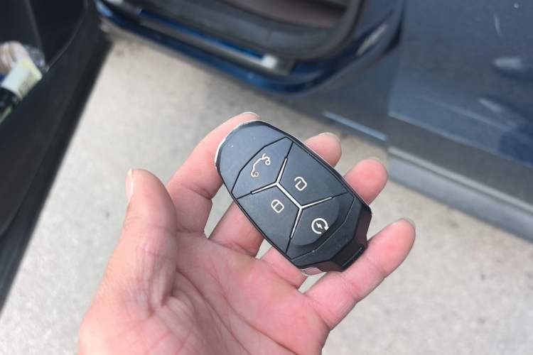 Used Lynk & Co 01 2017 2.0T Two-Wheel Drive Zhaopu Version Vehicle Key