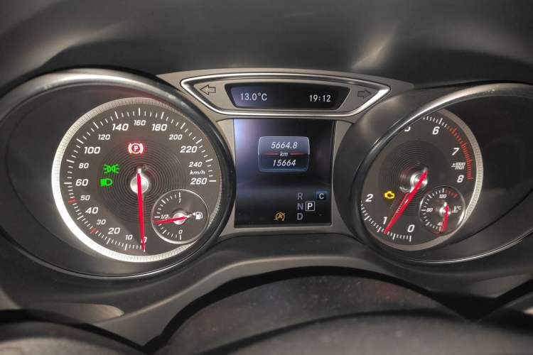 Used Mercedes-Benz GLA 2017 GLA 220 4MATIC Fashion Model