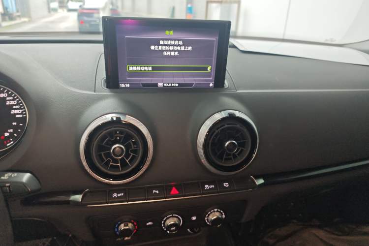 Used Audi A3 2019 Limousine 35 TFSI Fashion Edition China VI Emission Standard Audio And AC Panel