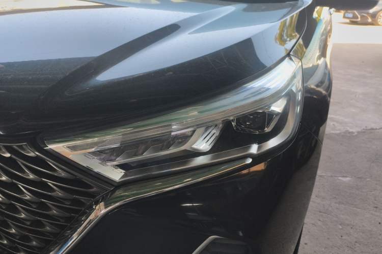 Used Haval M6 2021 PLUS 1.5T DCT Luxury Smart Connectivity Model
