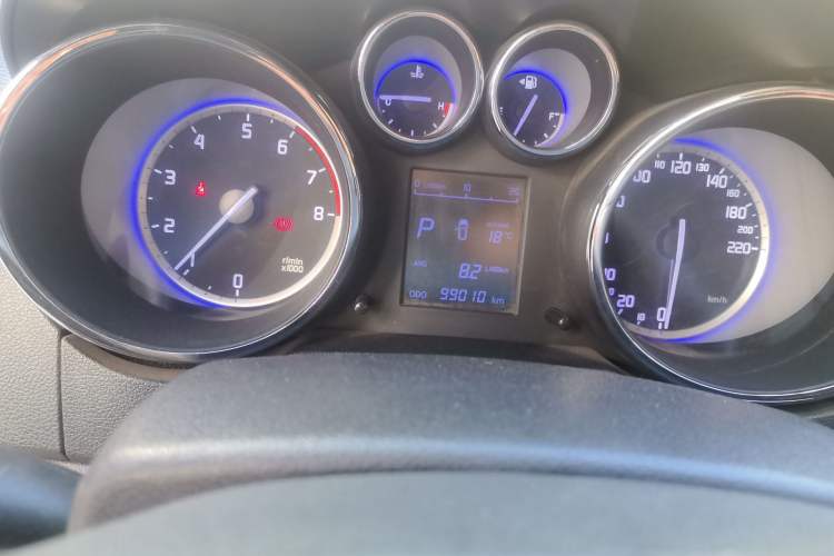 Used CHANGAN CS35 2016 1.6L Automatic Luxury Model China IV Standard
