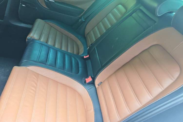 Used Volkswagen FAW-Volkswagen CC 2015 2.0 TSI Ultimate Model Left Rear Seat