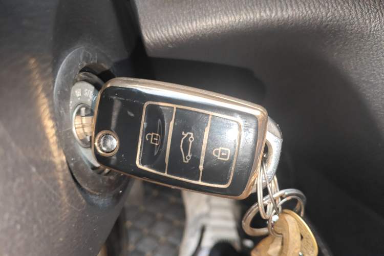 Used CHANGAN KAICHENG Oushang A600 2016 1.5L Manual Luxury 7-Seater
