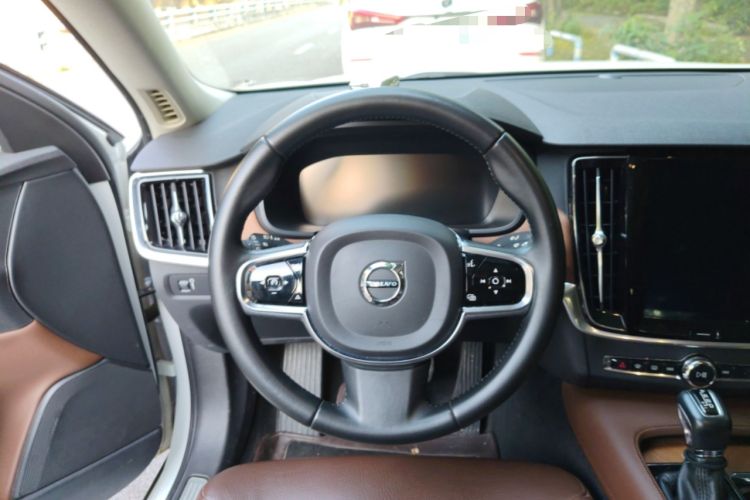 Used Volvo S90 2019 T5 Zhiyi Edition
