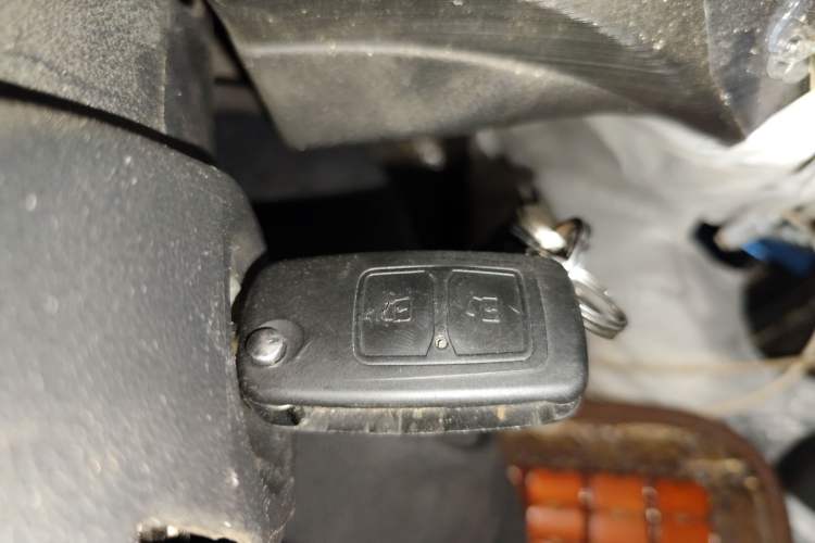 Used CHANGAN KAICHENG Ruixing EM80 2024 Comfort-Style 6-Seater 41.86 kWh
