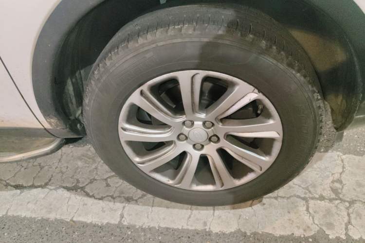 Used Land Rover Discovery Sport 2018 240 PS SE Version