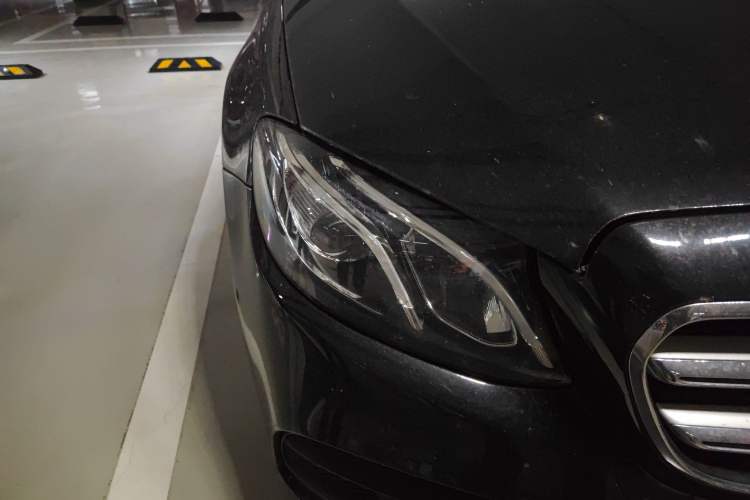 Used Mercedes-Benz E-Class 2019 E 300 L Sporty and Stylish Model