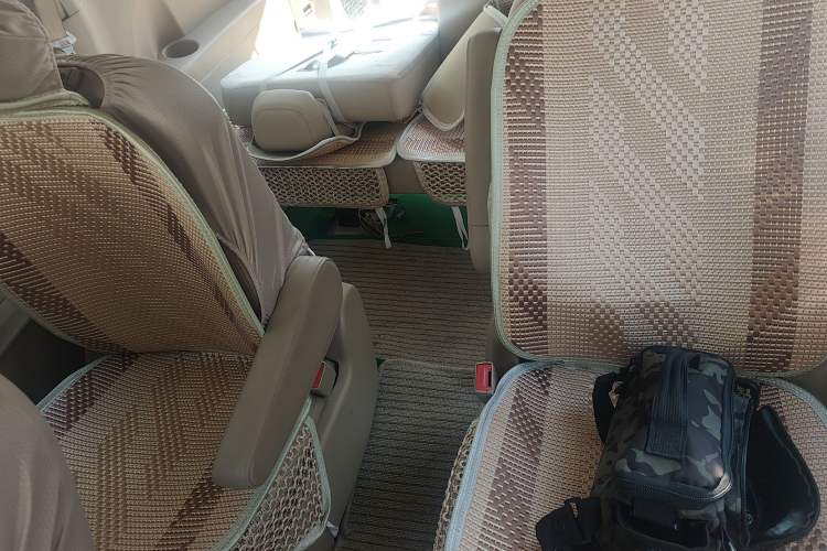 Used Baojun 730 2014 1.5L manual Comfort version 7 seats