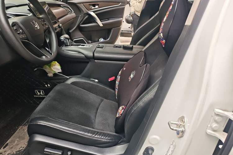 Used Honda Avancier 2019 240TURBO Two-Wheel Drive Elite Edition Left Front Seat