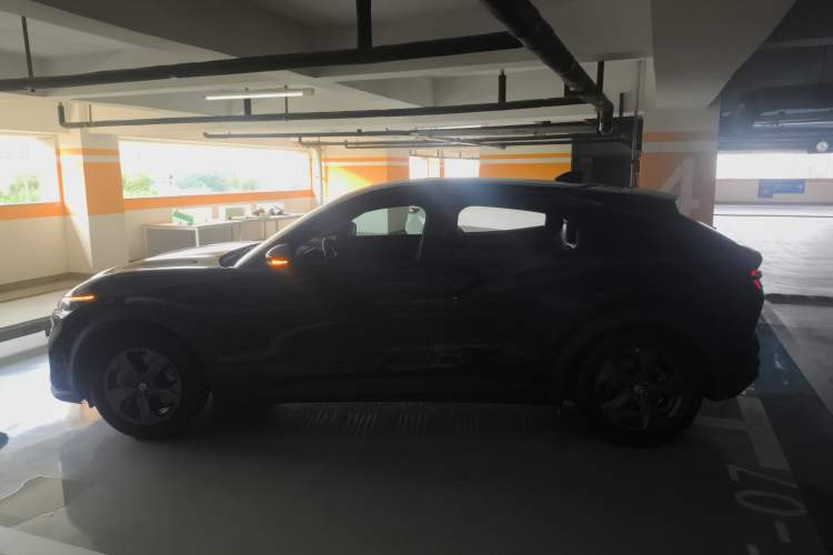 Used Ford Mustang Mach-E 2021 Leap Edition Rear-Drive Version (Standard Range)